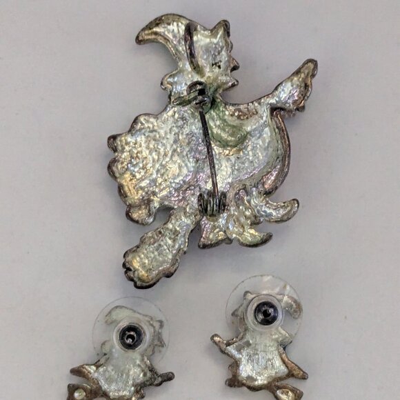 Vintage Enamel Silver Tone Witch on Broom Pendant Brooch Pin & Earring Set - Picture 5 of 6